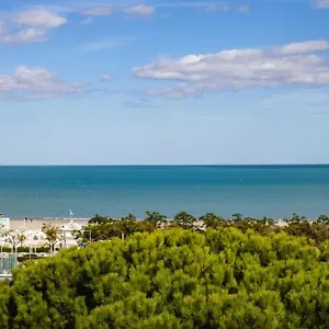 https://hotel-stella.riccione-hotels.org